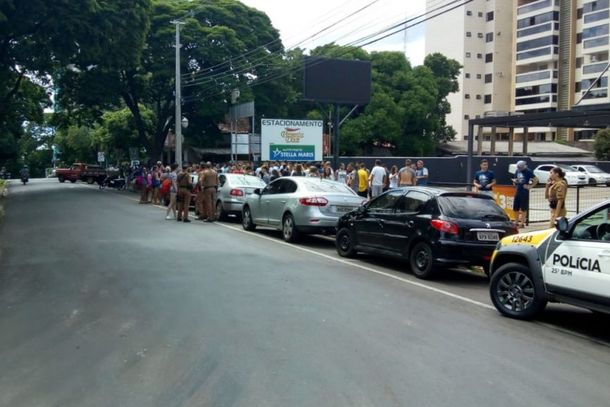 Situa&ccedil;&atilde;o ocorreu por volta das 10h40 desta segunda-feira (11), na Avenida Maring&aacute;, em Umuarama