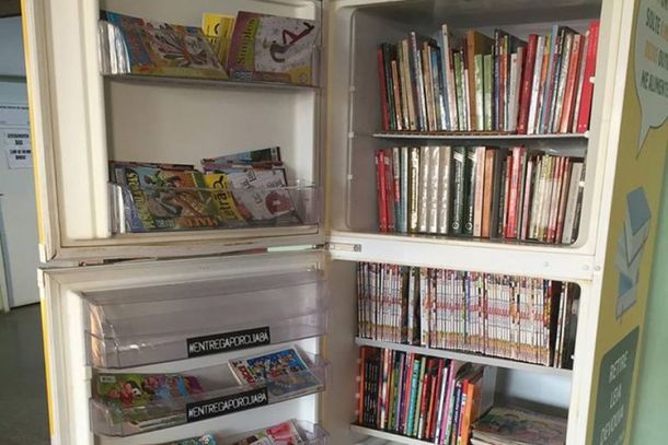 A ideia &eacute; limpar, pintar e decorar as geladeiras, para serem utilizadas para guardar os livros, gibis e revistas doados