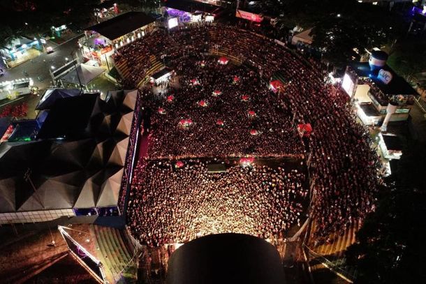 No sábado (14), será a vez da cantora Marília Mendonça agitar o público com sua sofrência incurável