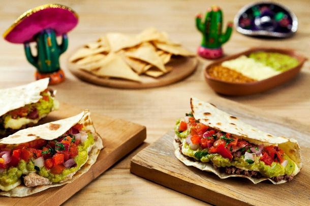 Os pratos tradicionais da gastronomia mexicana poder&atilde;o ser apreciados no p&aacute;tio da construtora 