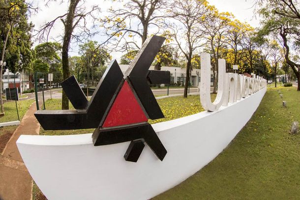 De acordo com a Universidade Estadual de Maring&aacute; (UEM), as altera&ccedil;&otilde;es n&atilde;o trazem preju&iacute;zos aos interessados