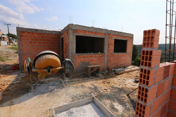 Recursos ser&atilde;o usados em financiamentos de 24 empreendimentos a serem constru&iacute;dos em 12 cidades paranaenses