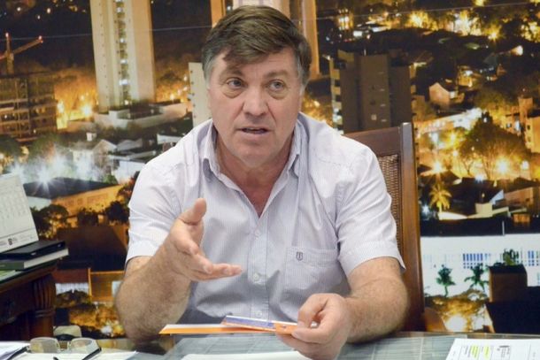 Mandato de prefeito afastado Celso Luiz Pozzobom (PSC) &eacute; cassado pelos vereadores