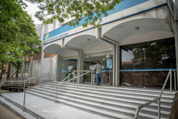 Em Umuarama, a agencia do INSS fica localizada na Rua Inaj&aacute;, 3610, na Zona I