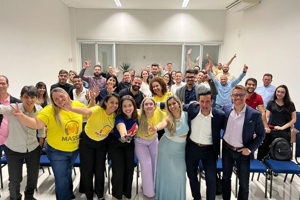 O Dia do M&iacute;dia reuniu v&aacute;rios profissionais de marketing e publicidade de Umuarama e regi&atilde;o