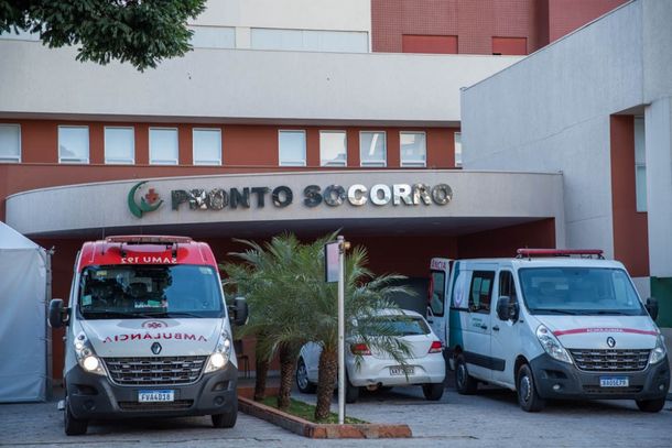 Segundo a Sa&uacute;de, h&aacute; um homem de 81 anos internado na UTI do Hospital Cemil