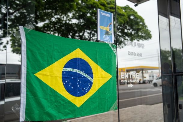 V&aacute;rias empresas aderiram ao movimento na tarde desta ter&ccedil;a-feira (1) 