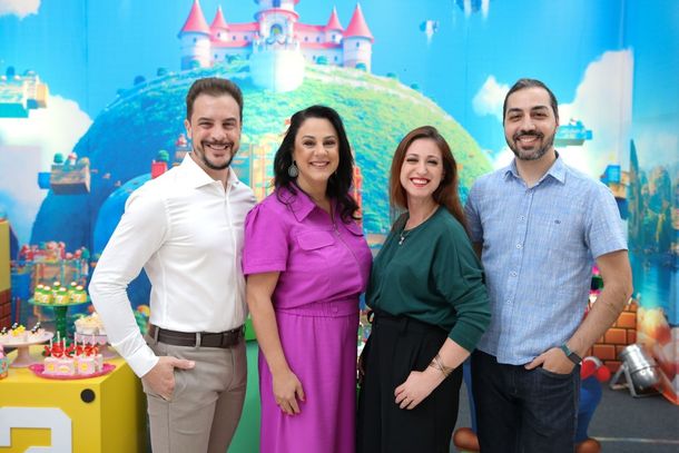 Helton Adriano de Souza, Kelly Cristina Martins de Souza, Camila Regina Galv&atilde;o  Martins e Renato Ricardo Martins, propriet&aacute;rios do Balako-Bako Eventos