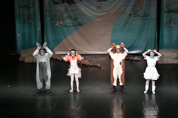 Neste final de semana o palco do teatro do Centro Cultural Vera Schubert recebe duas montagens sucesso de público e crítica