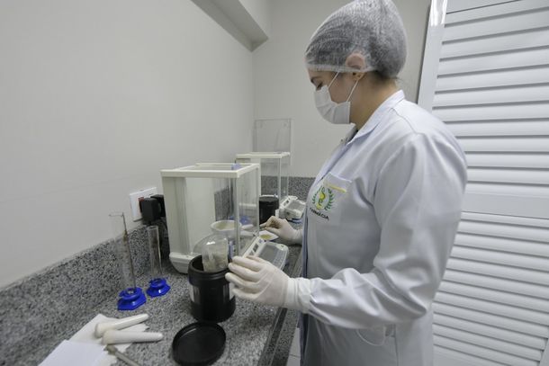 A Farmácia de Manipulação de Fitoterápicos foi inaugura na segunda-feira (10)