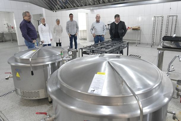 O Restaurante Popular Comida Boa ainda tem algumas vagas para profissionais que queiram atuar no ramo da gastronomia