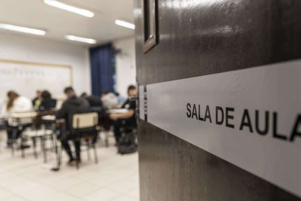 As matr&iacute;culas devem ser feitas de forma on-line, por meio do sistema de Matr&iacute;cula de Calouros da UEM, at&eacute; essa quinta-feira (15)