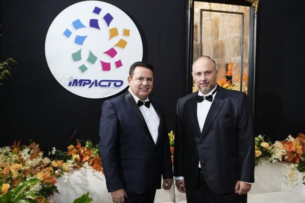 Jader Lopes e Hugo Faleiro, diretores da Impacto Pesquisas; pr&ecirc;mio &eacute; uma forma de estimular a excel&ecirc;ncia e compromisso com o cliente entre as empresas
