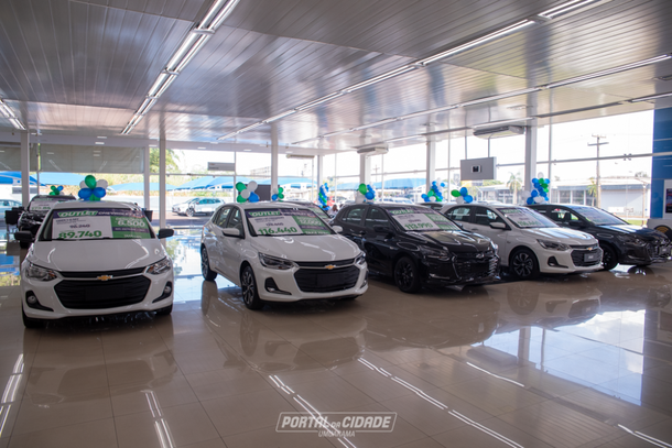 Visite a concession&aacute;ria Chevrolet Uvel Umuarama e comece o ano de carro zero!