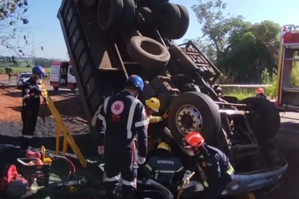 O motorista foi socorrido consciente e apresentava apenas les&otilde;es leves