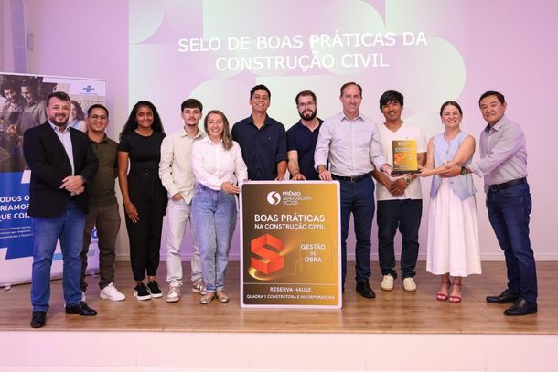 Quadra 1 e Construtora Morena recebem premia&ccedil;&otilde;es do Sinduscon em Umuarama