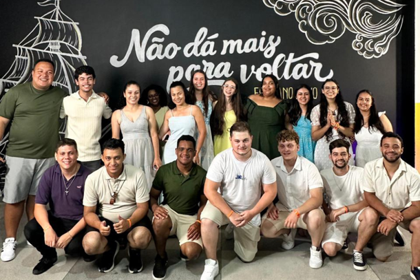 Inspirada no carisma da RCC, a miss&atilde;o busca proporcionar um encontro pessoal com Jesus por meio da viv&ecirc;ncia comunit&aacute;ria, da ora&ccedil;&atilde;o e do servi&ccedil;o.