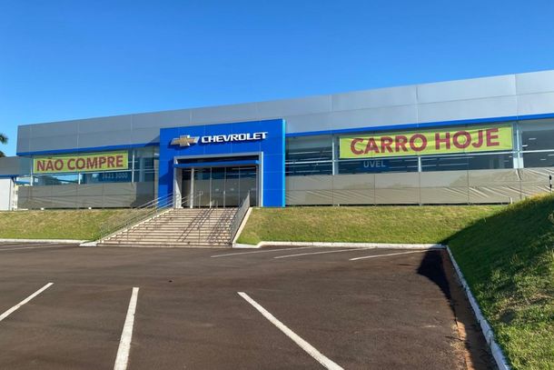 Com promessa de R$ 26 mil em benef&iacute;cios, Uvel cria suspense e orienta clientes de Umuarama a n&atilde;o fecharem neg&oacute;cio hoje