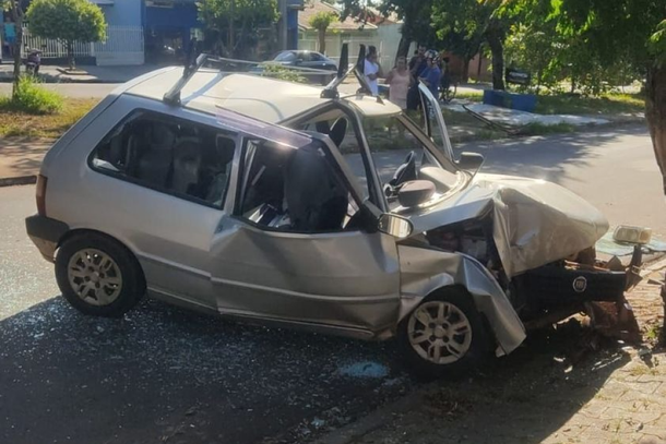 Maria Aparecida Afonso Kawakita foi atingida por carro desgovernado no canteiro central da avenida Goi&aacute;s