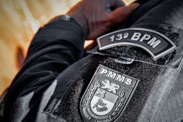 Agentes da pol&iacute;cia sul-matogrossense localizou e apreendeu caminhonete furtada em Umuarama