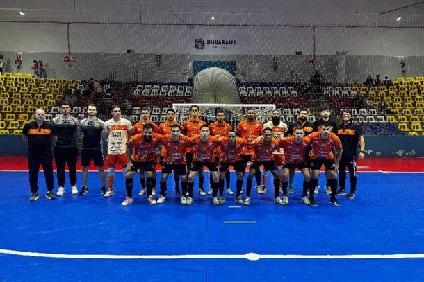 Com o resultado de 2 a 2, equipe chega aos 13 pontos e mant&eacute;m a 6&ordf; coloca&ccedil;&atilde;o do Grupo D