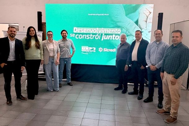 Encontro reuniu associados e lideran&ccedil;as no sal&atilde;o da SRU na noite de quinta