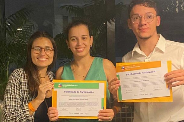 Gustavo &eacute; egresso da rede estadual, tendo se formado como t&eacute;cnico em Administra&ccedil;&atilde;o 