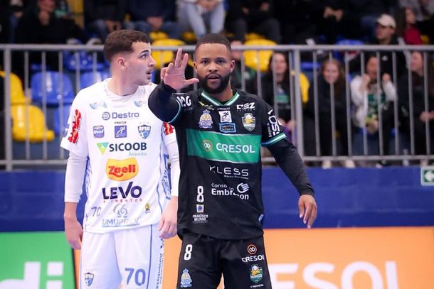 Confronto tradicional teve seis gols e vit&oacute;ria do time anfitri&atilde;o