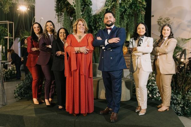 Refer&ecirc;ncia em eleg&acirc;ncia e com mais de 10 mil casamentos atendidos, marca familiar comemora quatro d&eacute;cadas de sucesso na Capital da Amizade