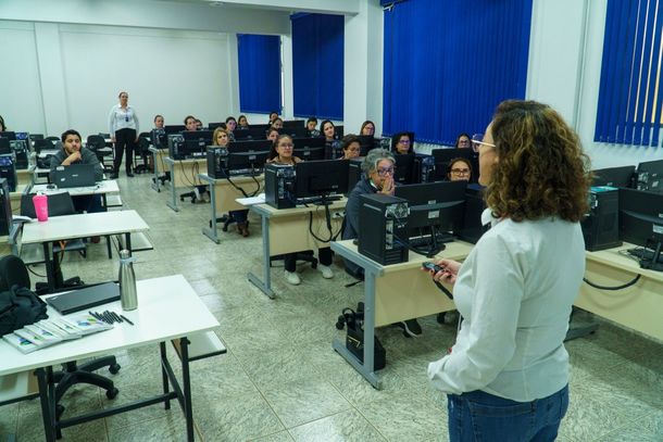 A programa&ccedil;&atilde;o tamb&eacute;m proporcionou troca de experi&ecirc;ncias e compartilhamento de boas pr&aacute;ticas entre os profissionais
