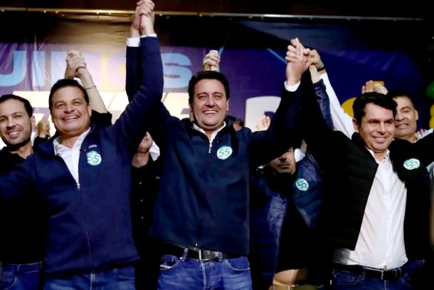 Encontros regionais badalam as pr&eacute;-candidaturas de Sandro Alex e Curi