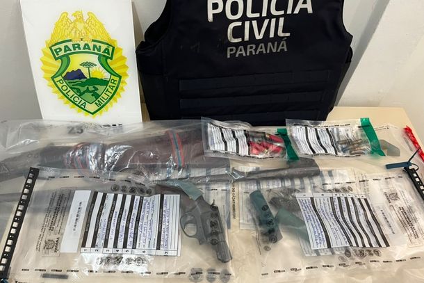 Como resultado da ofensiva, quatro pessoas foram presas em flagrante, sendo tr&ecirc;s homens e uma mulher