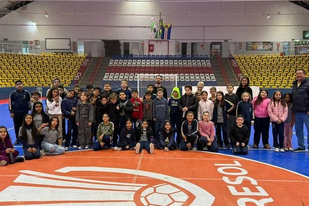 Alunos da Escola Malba Tahan participaram de circuito pedag&oacute;gico para conhecer as modalidades e os projetos esportivos de Umuarama