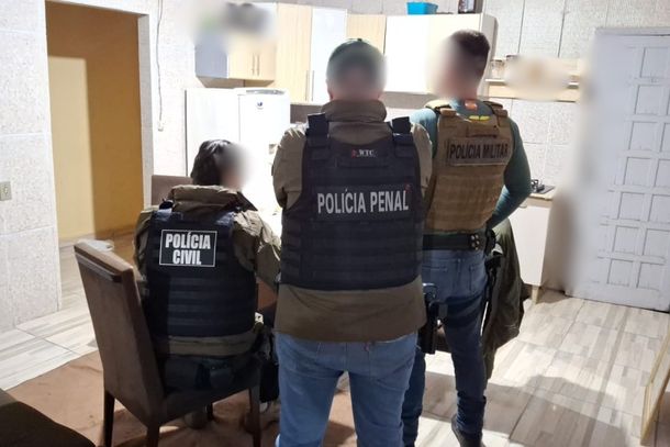 Investiga&ccedil;&atilde;o de Santa Catarina cumpre ordens judiciais no Paran&aacute; com apoio do MPPR; esquema envolve fraudes em certames e poss&iacute;veis crimes eleitorais