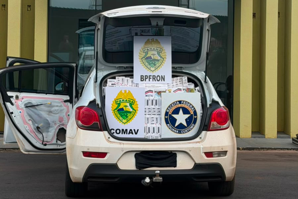 Durante a a&ccedil;&atilde;o, o condutor abandonou o carro e fugiu. As equipes realizaram buscas nas proximidades, mas o suspeito n&atilde;o foi localizado