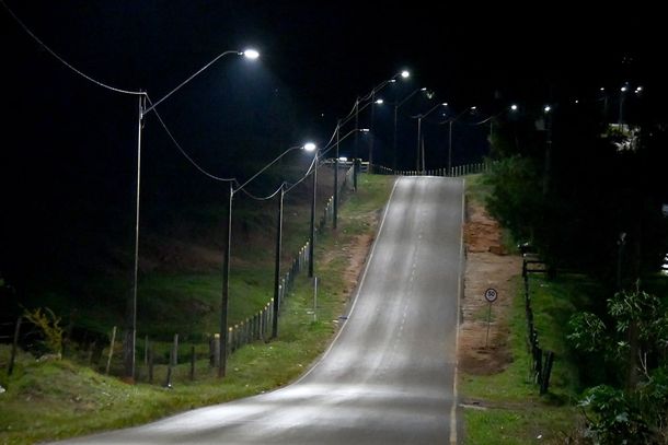 A ilumina&ccedil;&atilde;o da Estrada Dias faz parte de um pacote de investimentos de R$ 563 mil em ilumina&ccedil;&atilde;o p&uacute;blica