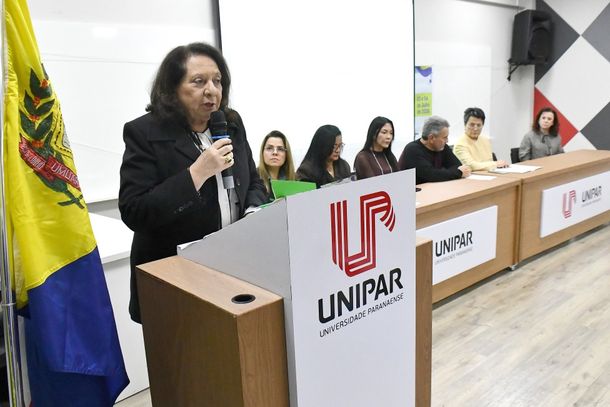 Lisbeth Scanavaca resssaltou que o munic&iacute;pio reafirmou o compromisso com o fortalecimento do SUS