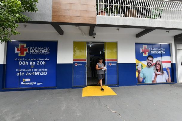 As farm&aacute;cias municipais de Umuarama desempenharam um papel essencial na assist&ecirc;ncia &agrave; sa&uacute;de da popula&ccedil;&atilde;o