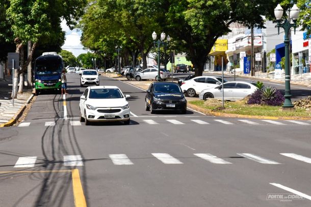 Frota de Umuarama ultrapassa 104 mil ve&iacute;culos e infra&ccedil;&otilde;es grav&iacute;ssimas lideram estat&iacute;sticas