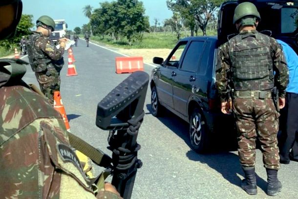 Fiscaliza&ccedil;&atilde;o ocorreu na PR-489 e em outros pontos estrat&eacute;gicos
