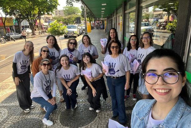 Nos dois dias, as equipes percorreram estabelecimentos, distribu&iacute;ram materiais informativos e conversaram com trabalhadoras e comerciantes