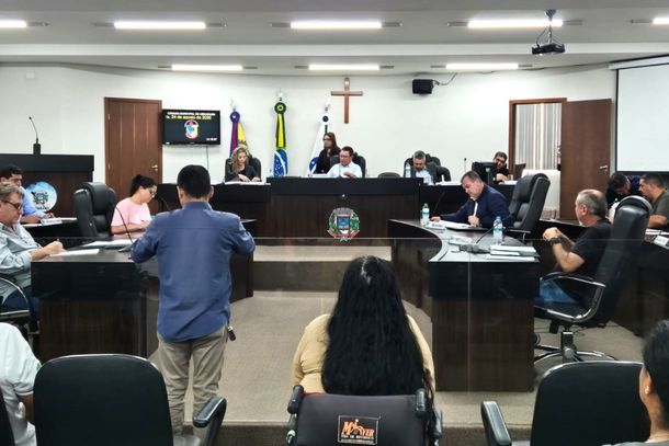 Sess&atilde;o desta segunda-feira (24) aprovou projetos voltados &agrave; assist&ecirc;ncia social e &agrave; conscientiza&ccedil;&atilde;o sobre viol&ecirc;ncia de g&ecirc;nero