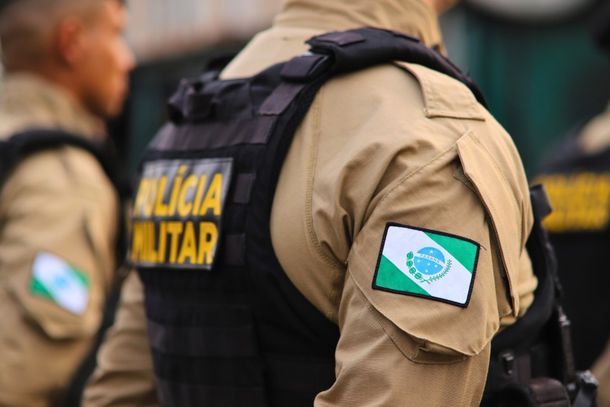 Ap&oacute;s ser liberada, v&iacute;tima caminhou at&eacute; um posto de combust&iacute;veis e acionou a PM