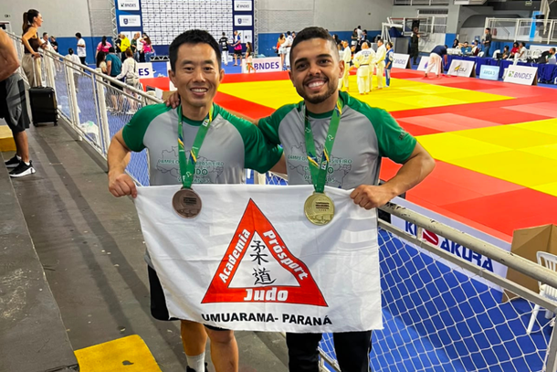 Os atletas da Academia Pr&oacute;sport disputaram o Campeonato Brasileiro de Jud&ocirc; Veterano, em Vila Velha (ES), nos dias 15 e 16 de agosto