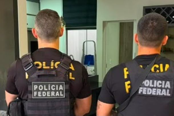 O inqu&eacute;rito policial foi instaurado ap&oacute;s a apreens&atilde;o de, aproximadamente, 8.194,5 kg de maconha e de dois fuzis calibre 5,56