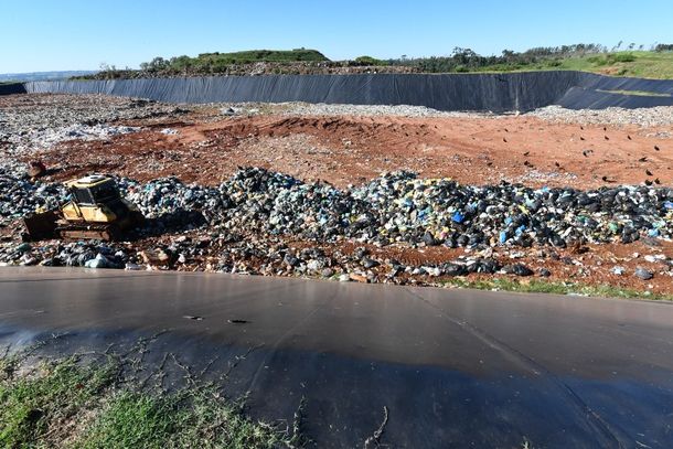 O correto gerenciamento dos res&iacute;duos &eacute; essencial para evitar impactos ambientais e garantir o bom funcionamento do aterro