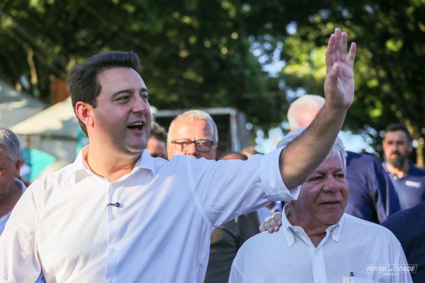 Al&eacute;m do governador, participam do evento o prefeito Fernando Scanavaca, representantes da empresa e lideran&ccedil;as locais