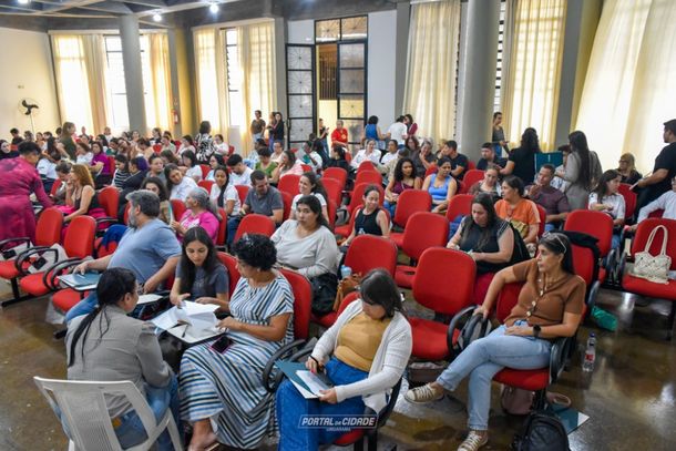 Evento reuniu profissionais de sa&uacute;de, gestores e comunidade na Catedral nesta quarta (12)