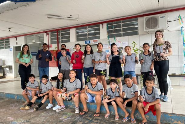 A Escola Municipal Serra dos Dourados encerrou o Projeto Meio Ambiente, desenvolvido ao longo do ano letivo nas aulas de Ci&ecirc;ncia