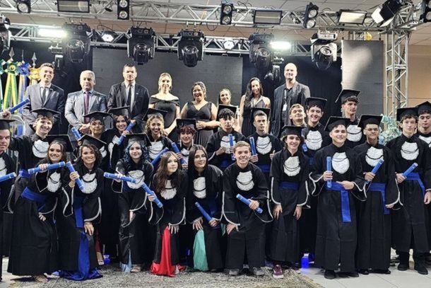 Primeira turma do Ensino M&eacute;dio T&eacute;cnico do Sesc/Senac se formou no ano de 2024 em Umuarama